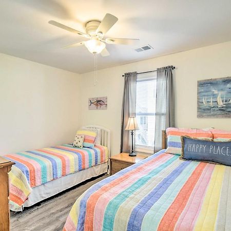 Freshly Remodeled Beach House, Steps To Shore サンセット・ビーチ エクステリア 写真