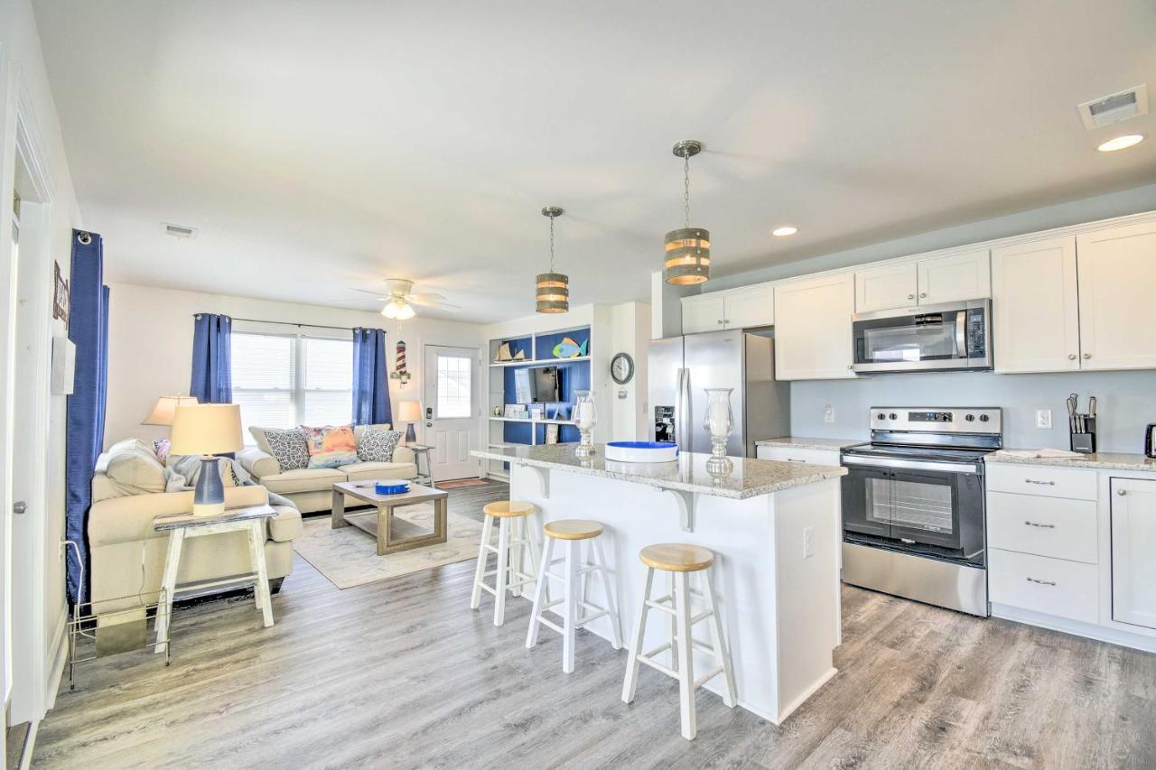 Freshly Remodeled Beach House, Steps To Shore サンセット・ビーチ エクステリア 写真