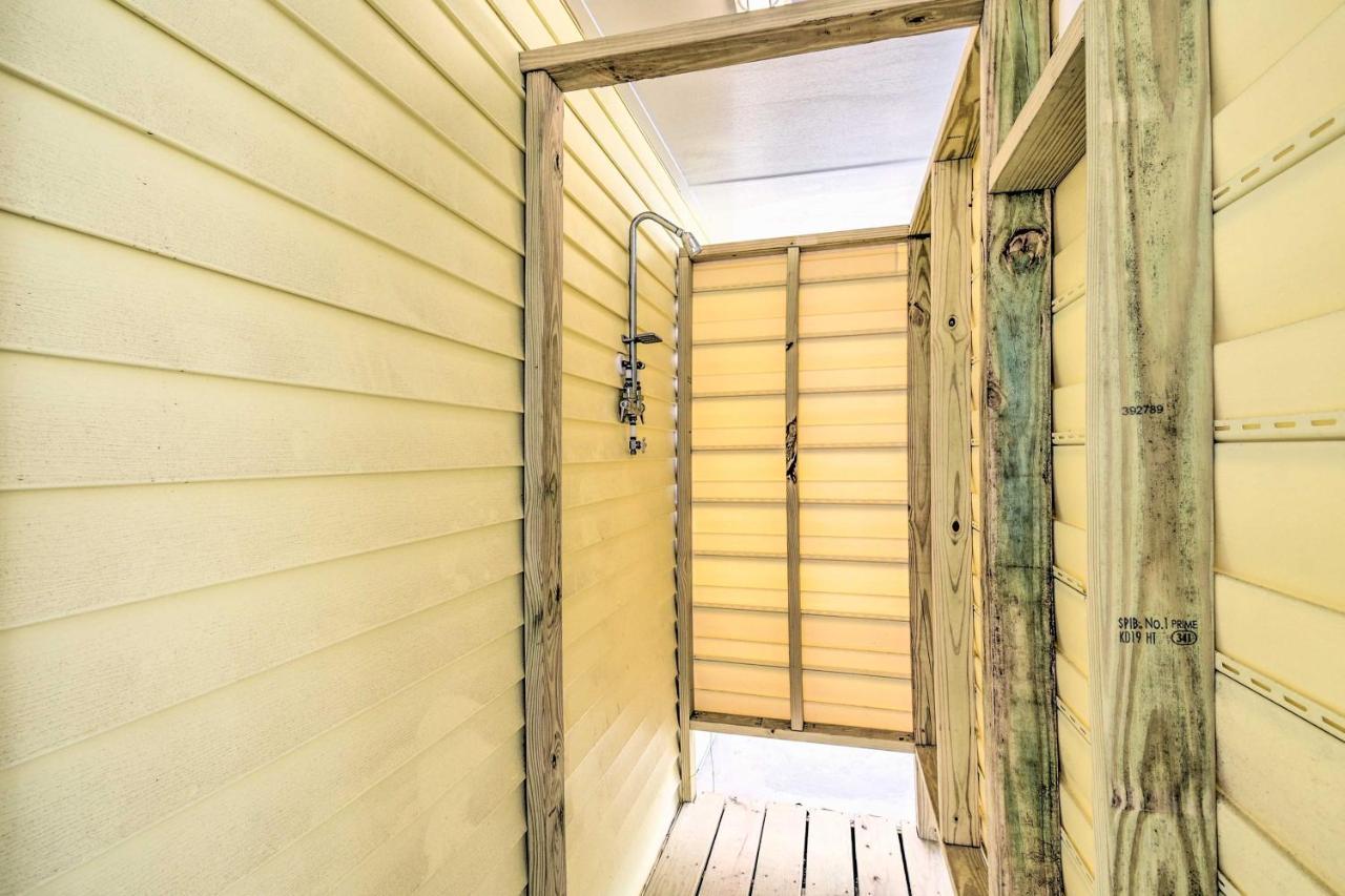 Freshly Remodeled Beach House, Steps To Shore サンセット・ビーチ エクステリア 写真