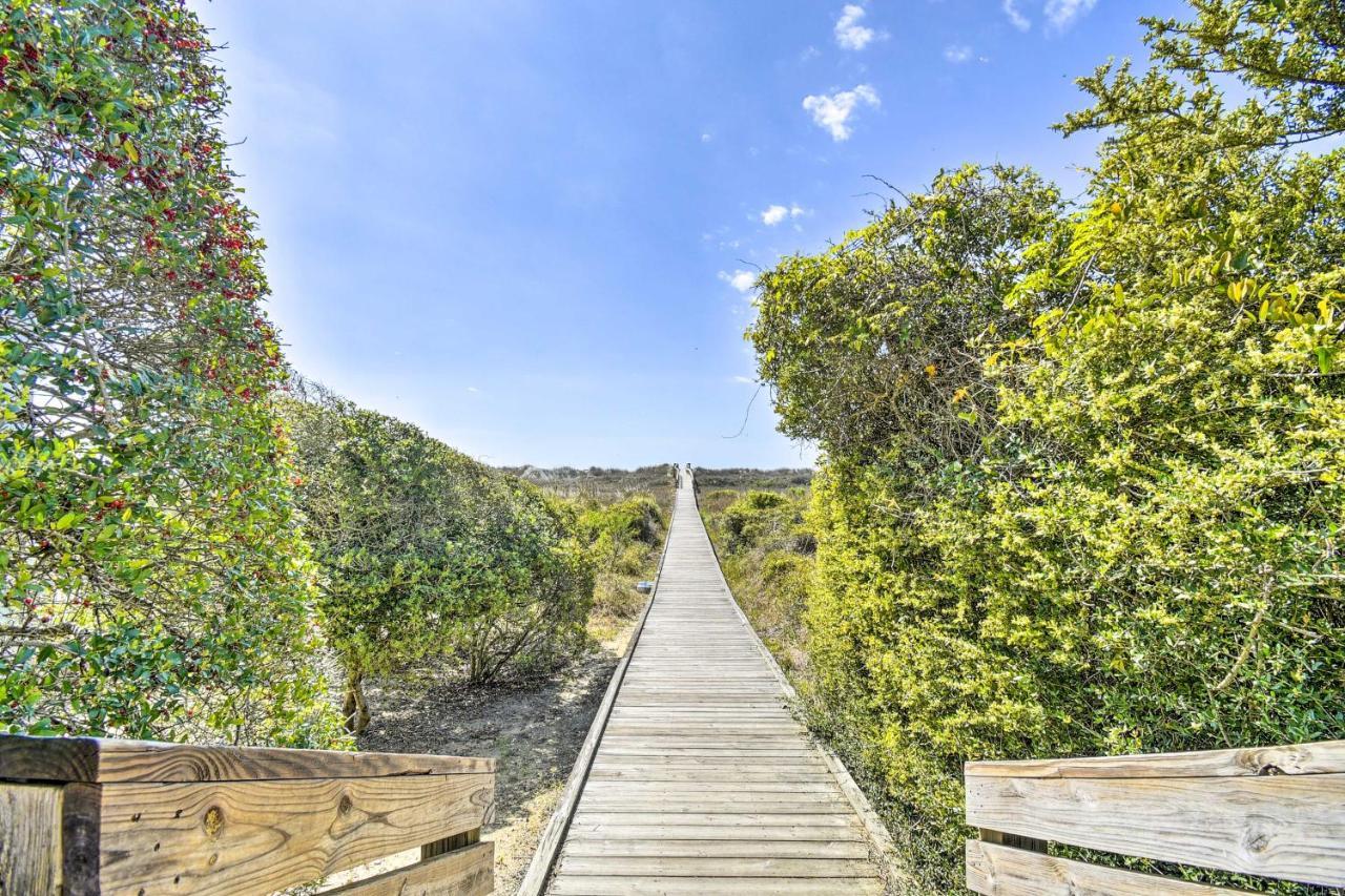 Freshly Remodeled Beach House, Steps To Shore サンセット・ビーチ エクステリア 写真